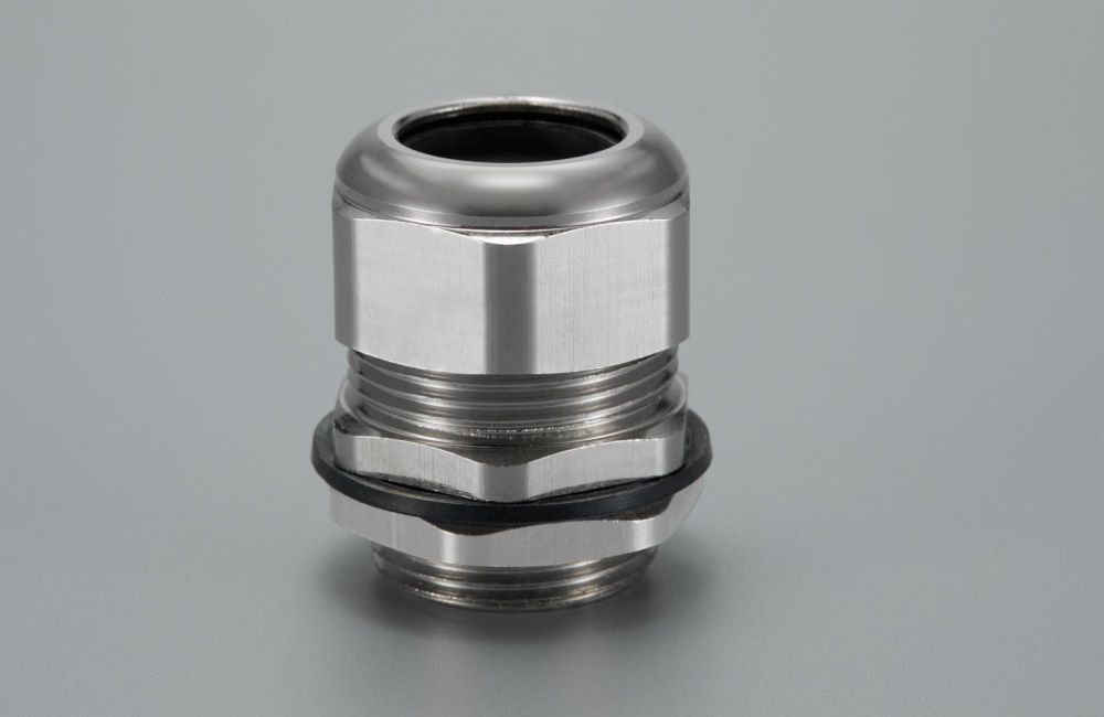 Brass cable glands